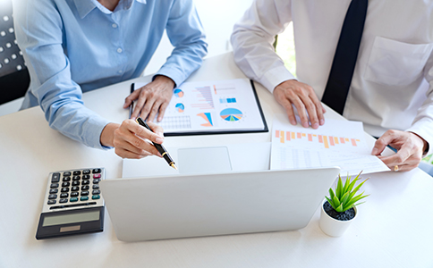 申請(qǐng)三類醫(yī)療器械注冊(cè)流程