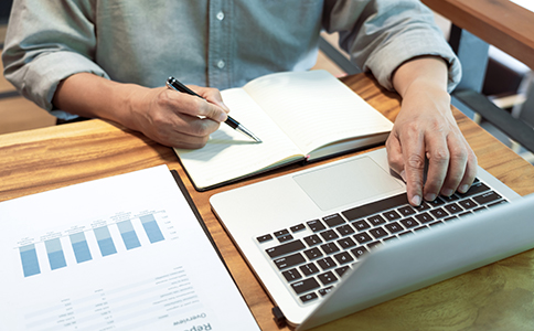 公司注冊代理怎么收費(fèi)？